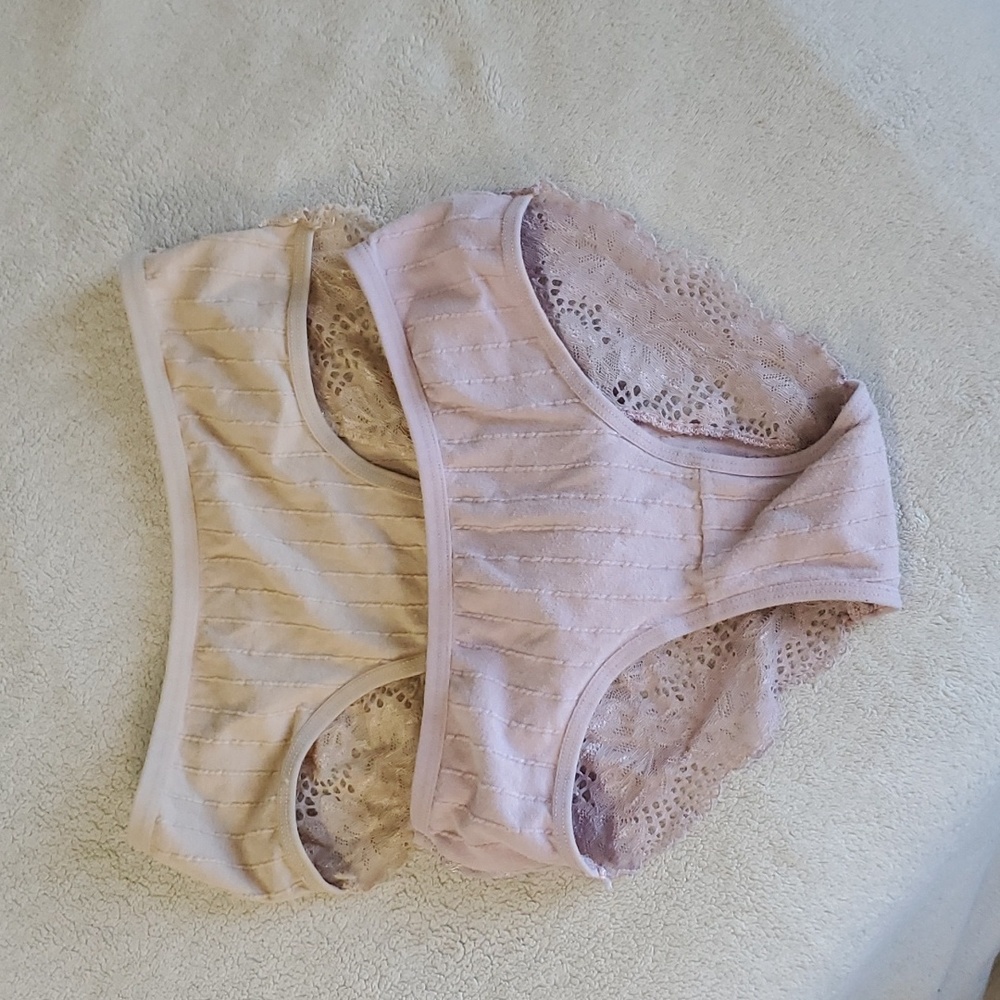 SHEIN Pink & Creme Lace Undies